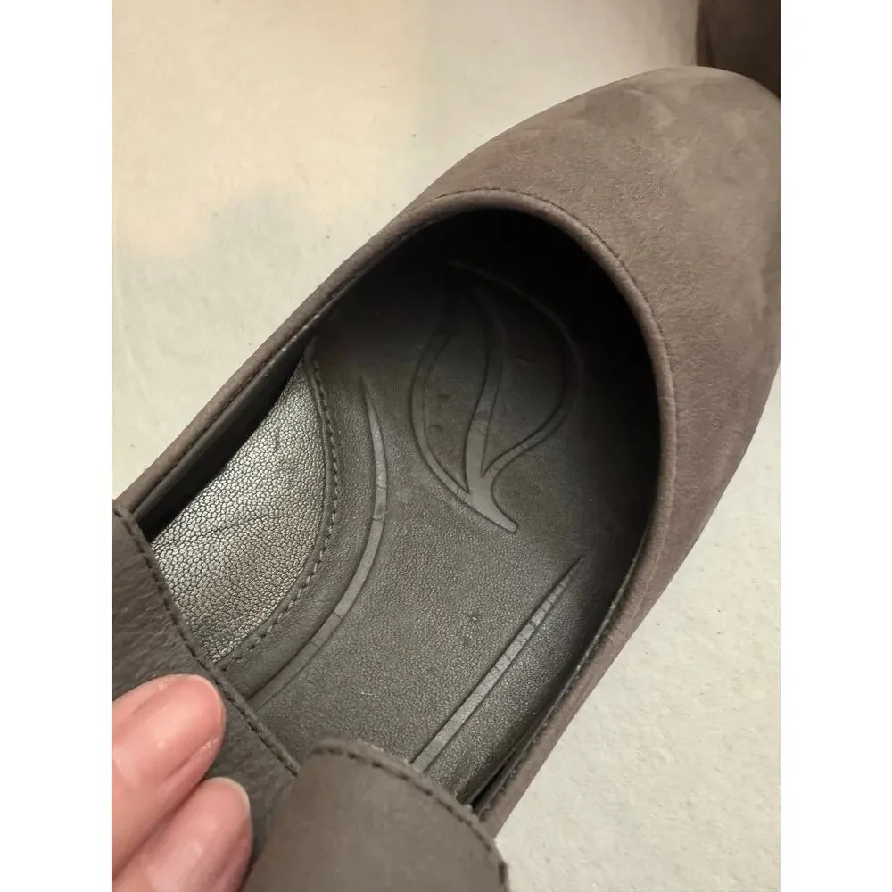 Nurture by Lamaze New Leather Suede Gray 2
